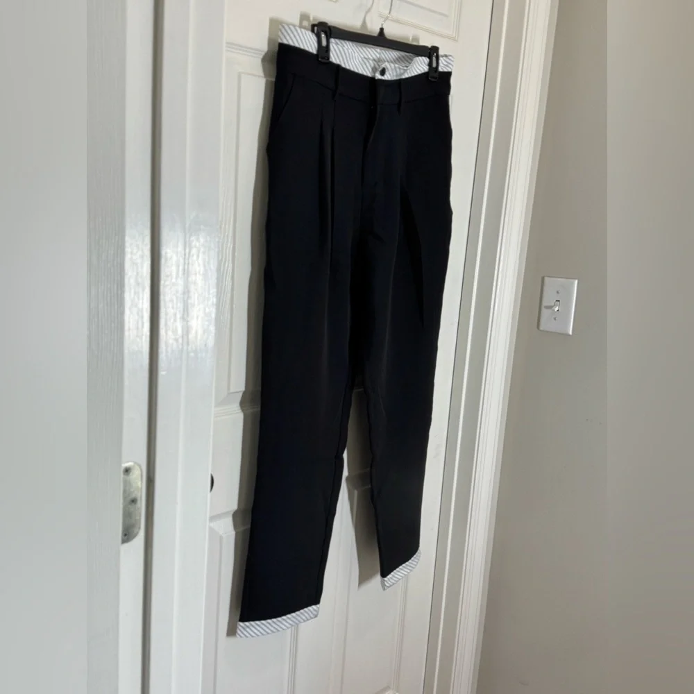 L36 Black High-Waisted Dress Pants with Relaxed Fit